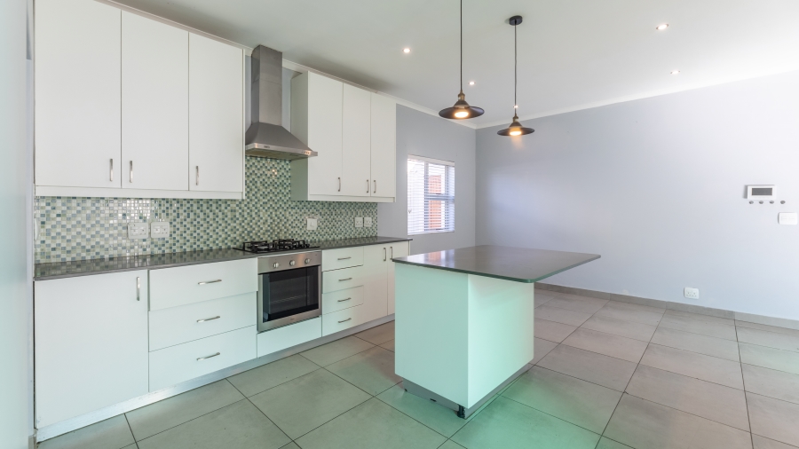 To Let 4 Bedroom Property for Rent in Parklands North Western Cape